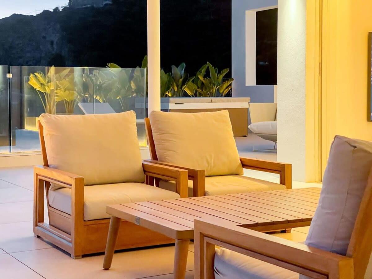 Luxury Penthouse Rooftop Pool Jacuzzi Ocean Views Palo Alto Marbella * Ojén